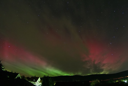 Polarlicht über Schauenburg Hoof / Nordhessen