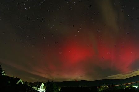 Polarlicht über Schauenburg Hoof / Nordhessen