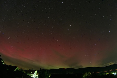 Polarlicht über Schauenburg Hoof / Nordhessen