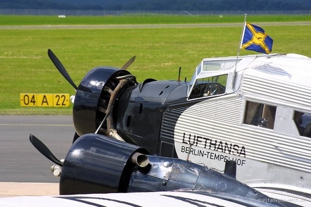 JU 52