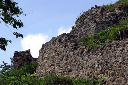Burgmauer der Schauenburg